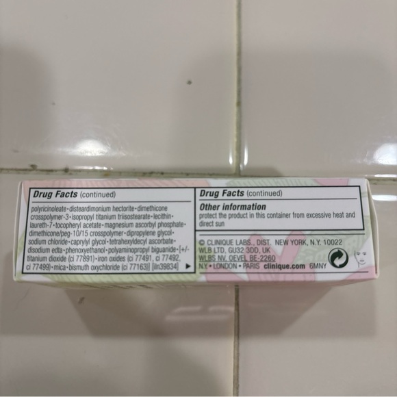 NEW IN BOX - Clinique Even Better Makeup SPF 15 WN 01 - Picture 4 of 16